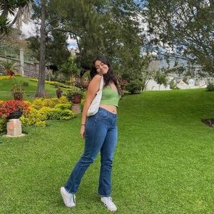 Meet your Posher, Génesis